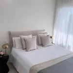 Coronado Apartment *